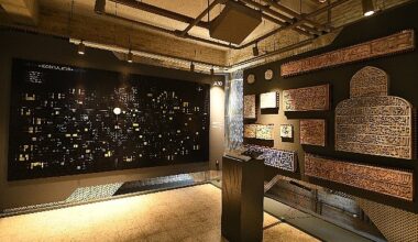 Kültür ve Turizm Bakanı Ersoy, Depo No: 4'ü İnceledi