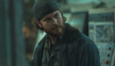 Netflix, gizem dolu yeni dizisi Kübra'nın yayın tarihini özel bir video ile paylaştı