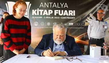 Ünlü bilim insanı Celal Şengör'ün söyleşisi salona sığmadı