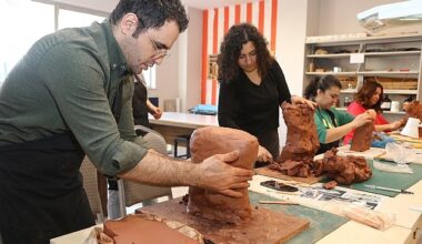 Yetenekler, güzel sanatlar akademisi'nin sanat eğitimleriyle geleceğe hazırlanıyor