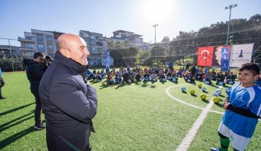“Hak ettiği hizmeti İzmir'e getirdiğimiz için gururluyuz" “Hak ettiği hizmeti İzmir'e getirdiğimiz için gururluyuz"