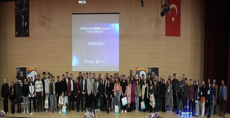 Hatalardan Ders Almak: Girişimcilik Etkinliğinde İlham Veren Sunumlar ve Deneyim Paylaşımları
