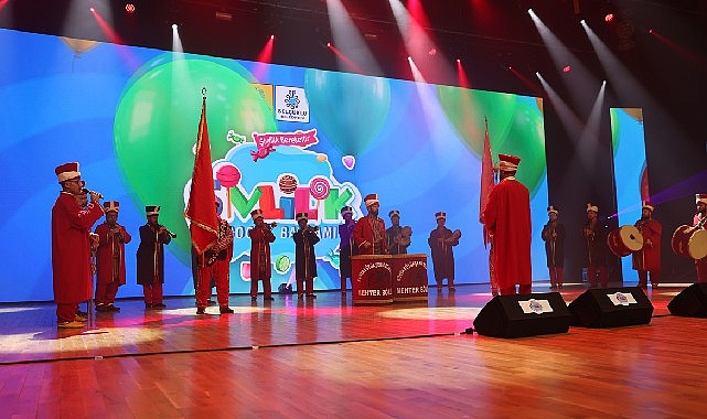 Şivlilik çocuk bayramı'nda fener alayı coşkusu yaşandı