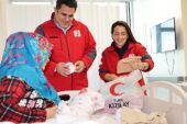 Türk Kızılay'ından Bayraklı şehir Hastanesine ziyaret