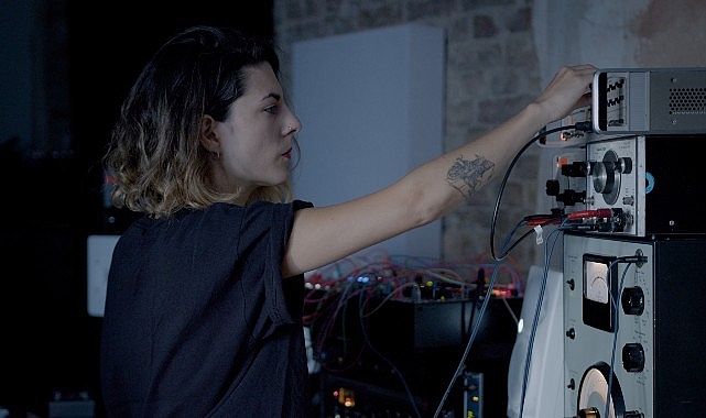 AH! Kosmos'tan Akbank Sanat'a Özel Ambient Seti İle 2 Performans
