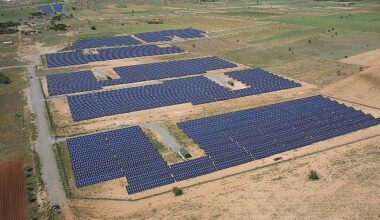 Akfen Yenilenebilir Enerji'den Bir Haftada 66 MW Gücünde Üç Hibrit Güneş Santrali Yatırımı Anlaşması