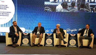 Akıllı Tarım Makineleri Ağ Oluşturma ve Sektörel İş Birliği Konferansı, Tarım Sektörü Temsilcilerini Bir Araya Getiriyor Akıllı Tarım Makineleri Ağ Oluşturma ve Sektörel İş Birliği Konferansı, Tarım Sektörü Temsilcilerini Bir Araya Getiriyor