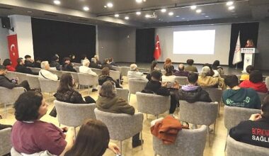 Bornova'da AIDS farkındalığı
