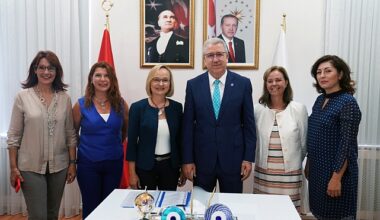 EÜ kanser tanı ve tedavisi ile farkındalığı konusunda bölgeye liderlik ediyor