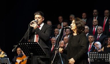 Gaziemir'de türkü gecesi