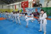 Gaziemir'in taekwondocularından kuşak mücadelesi