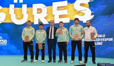 Selçuklu Belediyespor Kulübü sporcuları ve antrenörleri için “Selçuklu'nun Şampiyonları Ödül Töreni" gerçekleştirildi