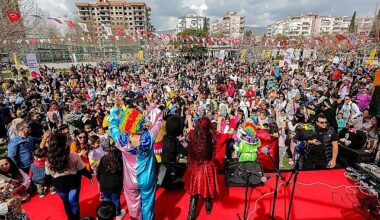 Bayraklılı çocuklar şenlikte buluştu