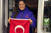 Boyner, Genç Yüzücü Aysu Türkoğlu'nun Guinness Hedefine Ortak Oldu