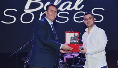 Bursa'nın yeni meydanında tanıtım etkinleri Bilal Sonses konseri ile devam etti
