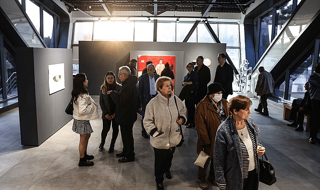 Çankaya Belediyesi Fikret Otyam Sanat Merkezi, Nihal Martlı'nın “Her Şey Yolunda” sergisine ev sahipliği yapıyor. Sergi, 7 Nisan'a kadar ücretsiz ziyaret edilebilecek