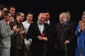 İzmir Şehir Tiyatrosu sanatçılarından Başkan Soyer'e teşekkür “Türk tiyatrosunda tarih yazdınız Sayın Başkan"