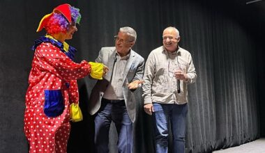 “Kemer'de hem tiyatro hem sinema var"