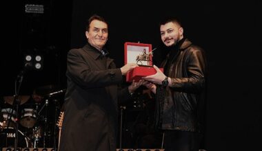 Semicenk'i dev meydandan 80 bin kişi askere uğurladı