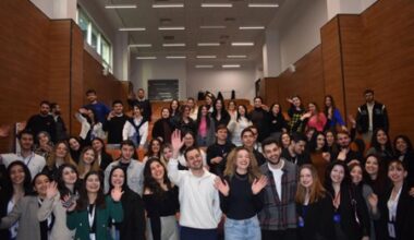 SheRises, Akademik Dünyada Güçlü Kadınların Deneyimleri ile Gençlere Yol Gösterdi