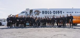 “Tigers on Tour" Hazırlık Kampı Hull City Corendon Uçağıyla Antalya Havalimanı'nda