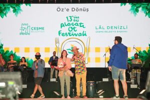 13. Alaçatı Ot Festivali'nde Ayhan Sicimoğlu rüzgarı