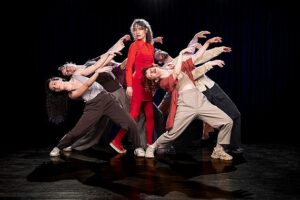 Akbank Sanat'tan Dünya Dans ve Dünya Caz Günü'ne Özel Performans 'KAYGILAR SAHNESİ'