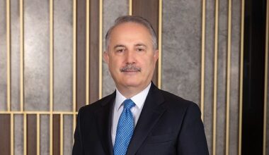 Aktif büyüklükte Türkiye'nin halka açık en büyük bankası VakıfBank 70 yaşında