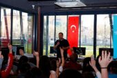 Derince Kütüphanesi'nin ilk konuğu Asal oldu