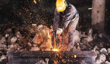 Ege Bölgesi'nin ihracat şampiyonu demir ve demirdışı metaller ihracatçılarının 2024 yılı ihracat hedefi 2,2 milyar dolar