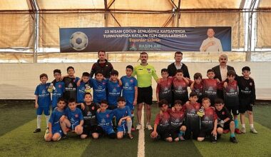 Nevşehir Belediyesi tarafından düzenlenen İlkokullar Arası 23 Nisan Halı Saha Futbol Turnuvası Çeyrek Final Müsabakaları tamamlandı