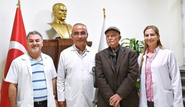 86 yaşındaki Cemil Merttürk Eşrefpaşa Hastanesi'nde şifa buluyor