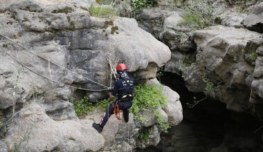 Antalya Büyükşehir’in kahraman itfaiyecileri eğitimde