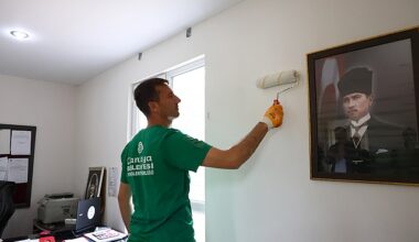 Çankaya Belediyesi, ilçede bulunan muhtarlık binalarının bakım, onarım ve yenileme çalışmalarına hız kesmeden devam ediyorr