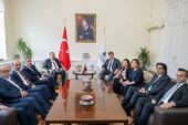 CHP Ege Bölgesi İl Başkanlarından Başkan Tugay’a tebrik ziyareti  Başkan Tugay: “Bizler Cumhuriyet’i kuran partinin mirasçılarıyız”