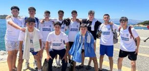 Efes Selçuklu Sporcular Çeşme’de Yapılan Yarımada Spor Oyunlarına Katıldı