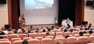 EÜ’de “Din ve Değer Olarak İslam” konferansı düzenlendi