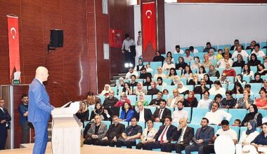Harran Üniversitesinde Eczacılık Fakültesi Öğrencileri Beyaz Önlüklerini Giydi
