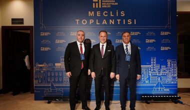 İstanbul Büyükşehir Belediyesi ev sahipliğinde düzenlenen Marmara Belediye Birliği Meclis Toplantısı Beylikdüzü Belediye Başkanı Mehmet Murat Çalık, oy birliğiyle Plan ve Bütçe Komisyonu’na seçildi İstanbul Büyükşehir Belediyesi ev sahipliğinde düzenlenen Marmara Belediye Birliği Meclis Toplantısı Beylikdüzü Belediye Başkanı Mehmet Murat Çalık, oy birliğiyle Plan ve Bütçe Komisyonu’na seçildi
