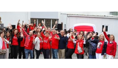 Keller Williams Kent Ofisi, Hatice Mehmet Ekşioğlu Okulu İçin RED DAY’de Kolları Sıvadı! Keller Williams Kent Ofisi, Hatice Mehmet Ekşioğlu Okulu İçin RED DAY’de Kolları Sıvadı!