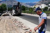 Kemer’de yol ve kaldırım çalışmaları