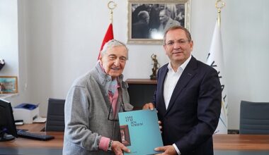 Koç Holding Yönetim Kurulu Onursal Başkanı M. Rahmi Koç’tan Başkan Mesut Ergin’e ziyaret
