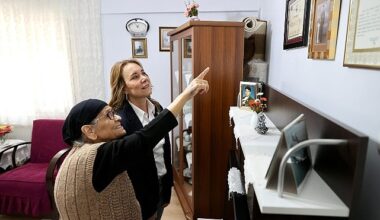 Konak Belediye Başkanı Nilüfer Çınarlı Mutlu’dan Anneler Günü’nde şehit annesine anlamlı ziyaret