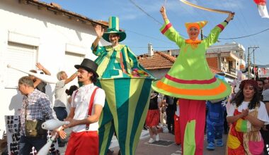 Menemen Belediyesi tarafından düzenlenen 14'üncü kez gerçekleştirilecek Emiralem Çilek Festivali için geri sayım başladı