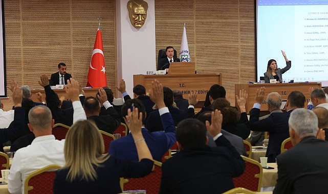 Muğla Büyükşehir Belediye Meclisi Ahmet Aras ; “Öğrenciler için 1 TL’ye düşürdüğümüz sefer ağını genişletiyoruz”