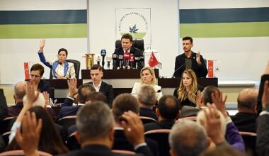 Osmangazi Belediye Başkanı Erkan Aydın’dan Kreş Müjdesi Osmangazi Belediye Başkanı Erkan Aydın’dan Kreş Müjdesi