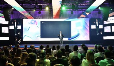 Senenin en büyük teknoloji etkinliği “Microsoft BuildAI: Yapay Zeka Günü”nde yazılımcılar ve teknoloji dünyasının liderleri buluştu Senenin en büyük teknoloji etkinliği “Microsoft BuildAI: Yapay Zeka Günü”nde yazılımcılar ve teknoloji dünyasının liderleri buluştu
