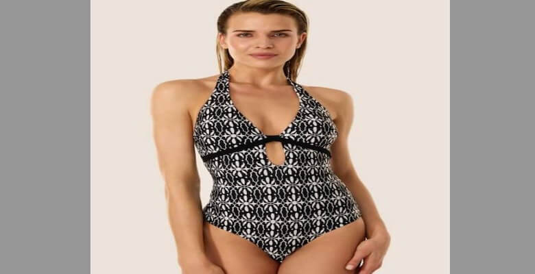 Üçgen Bikini Modelleri ile Plajda Şıklık