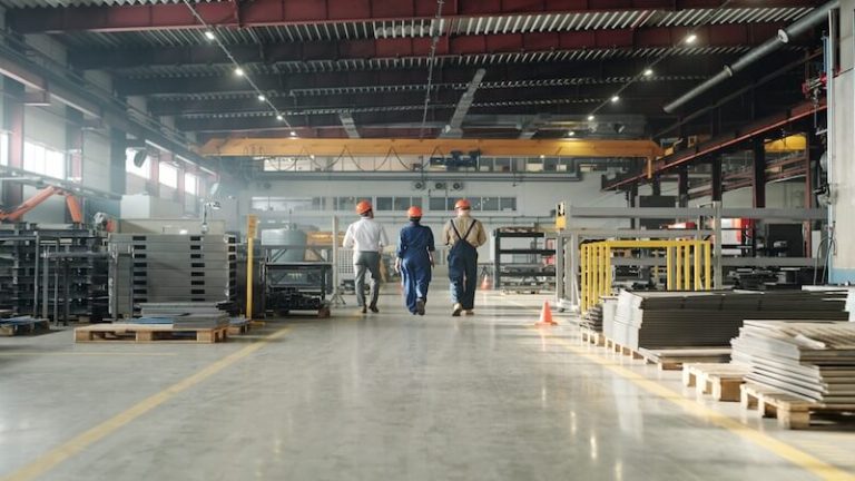 Üretim Sektöründe Artan Tehditler Üretim Sektöründe Artan Tehditler